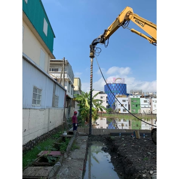 鄰房防護~微型樁#7鋼筋 鄰房防護~微型樁#7鋼筋,基讚工程有限公司