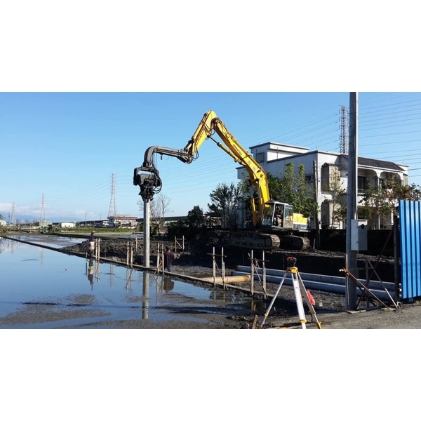 震動打擊式PC預力基樁