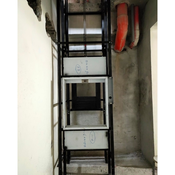 桌上型標準尺寸菜梯-竤瑞機電工程有限公司