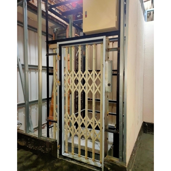 落地式小貨梯-竤瑞機電工程有限公司