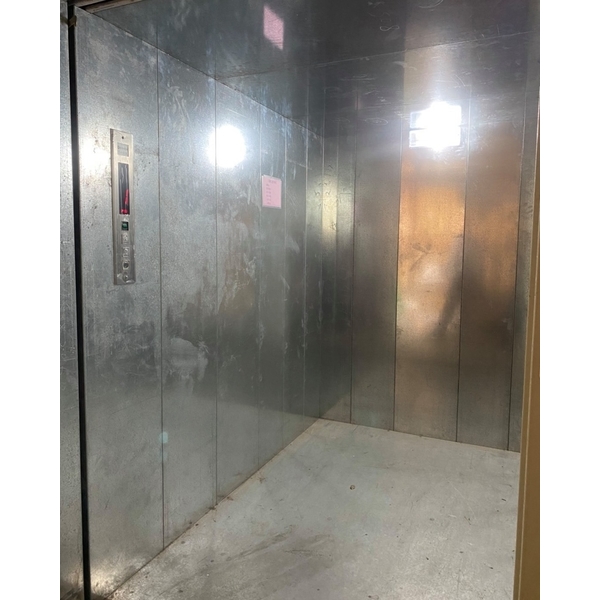 全訂製的大型貨梯-竤瑞機電工程有限公司