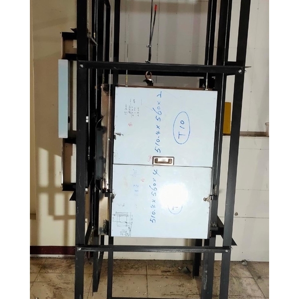 雙出入口菜梯-竤瑞機電工程有限公司