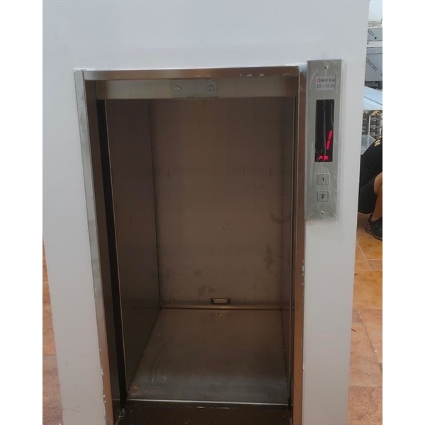 落地式小貨梯-竤瑞機電工程有限公司