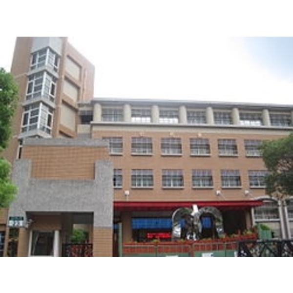 板橋國民小學校舍整建 板橋國民小學校舍整建,中北塗料企業股份有限公司