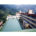 中華技術學院精誠樓屋頂 PU 防水工程 - 慶泰樹脂化學股份有限公司