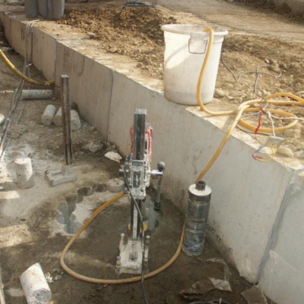水泥鑽孔工程、鑽孔工程