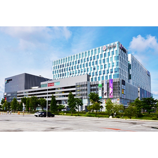 南紡購物中心 南紡購物中心,東鐵企業股份有限公司