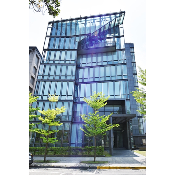 妮傲絲翠總部大樓 妮傲絲翠總部大樓,東鐵企業股份有限公司