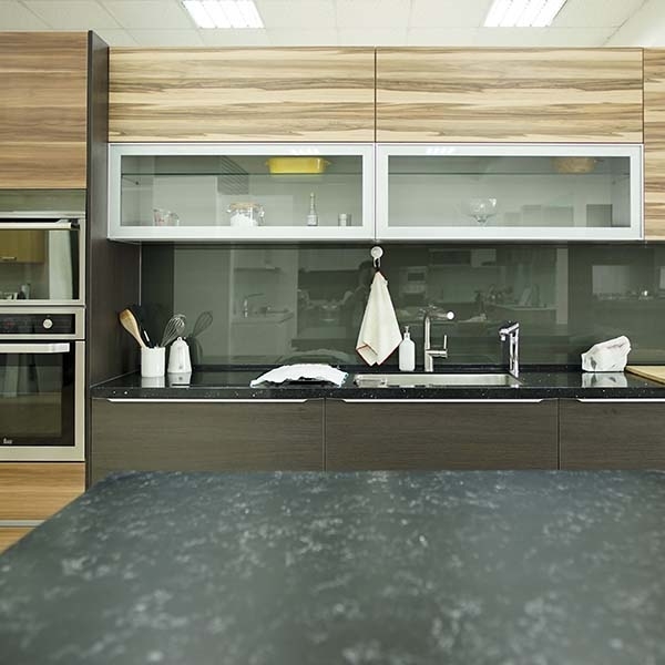 流理台 烤漆玻璃