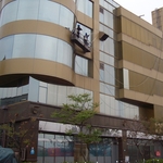 金屬鈑帷幕外牆清洗 - 睿展工程有限公司