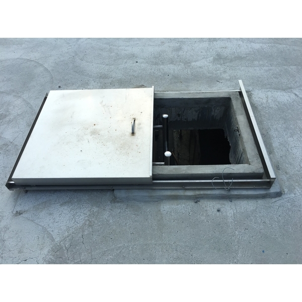 不銹鋼蓋板工程,堃源鋼鋁有限公司