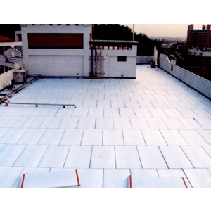 4、穩樂板舖設完成