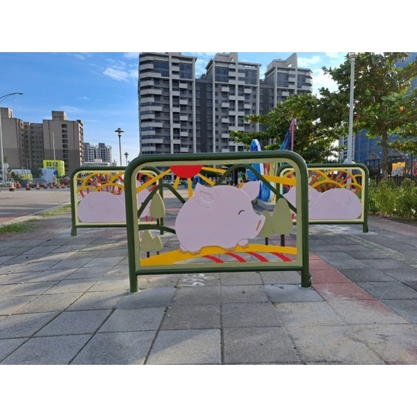 車阻-臺中港特定區(市鎮中心)市地重劃區內廣場及公園環境綠美化及周邊遊憩設施增建工程