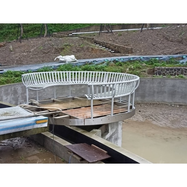 座椅-生態池景觀台座椅-捨得國際大樓新建工程