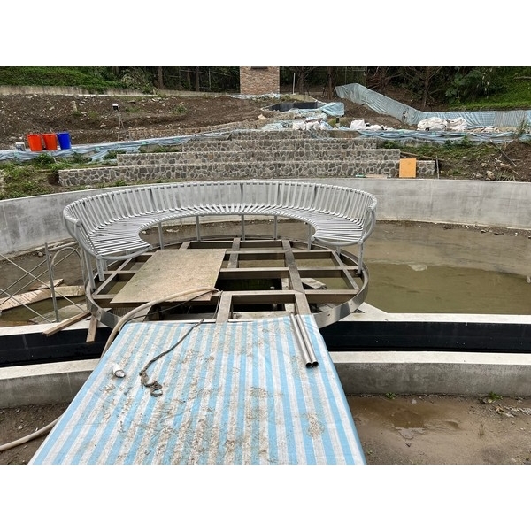 座椅-生態池景觀台座椅-捨得國際大樓新建工程