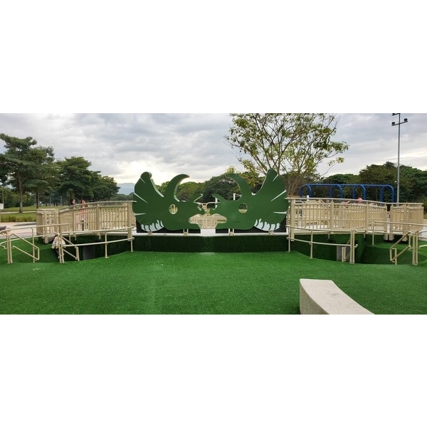 恐龍圖板-大漢溪右岸鐵路橋與浮洲橫移門間高灘地增設共融暨全齡遊具工程