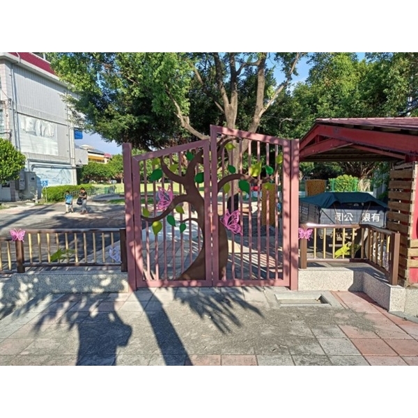造型門-北斗鎮萬來國小及螺陽國小通學環境改善工程計畫