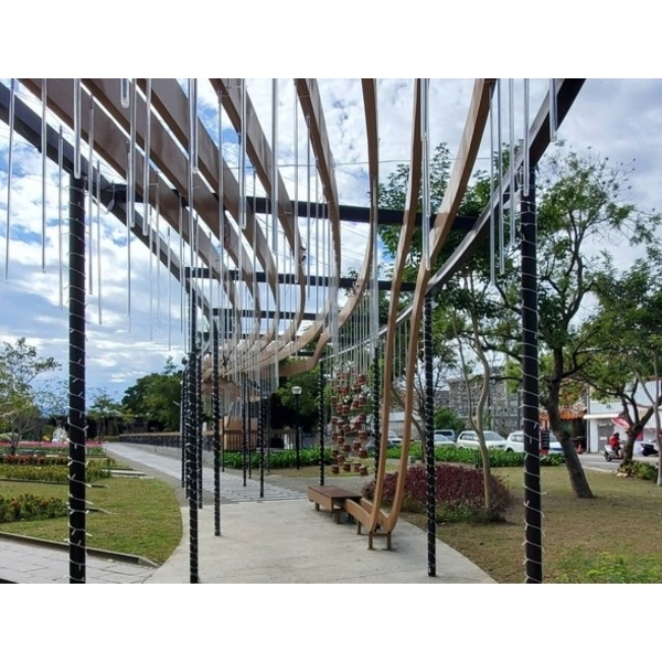 涼亭及棚架-車廂藝術展示空間