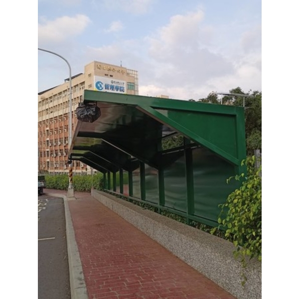 候車亭-二坪山校區候車亭新建工程