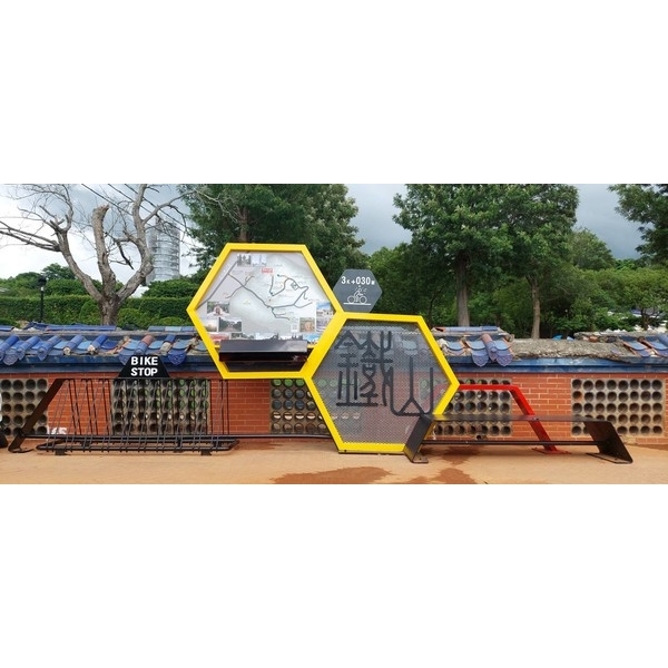 自行車架-台中市風景區管理所大甲鐵砧山周邊觀光服務設施改善工程