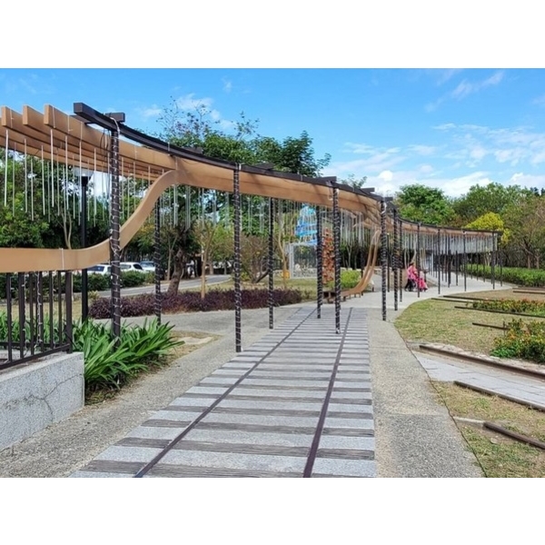 涼亭及棚架-車廂藝術展示空間