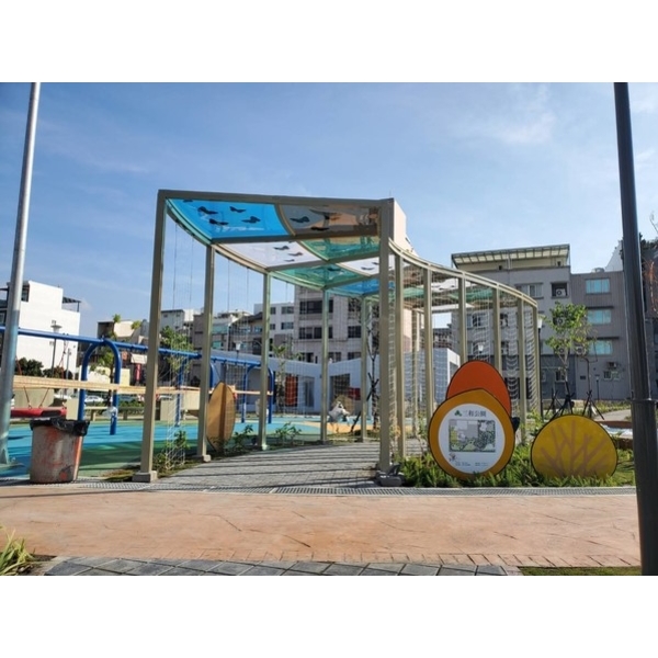 涼亭及棚架－員林市三和公園地下停車場及活動中心興建統包工程
