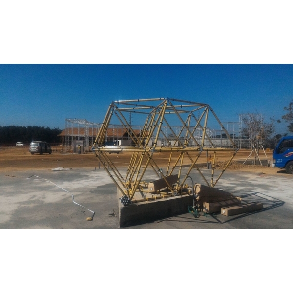 R生命之花藤蔓樹-典雅雕塑工程有限公司