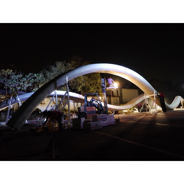 D桃園地標意象-水濂帶-典雅雕塑工程有限公司