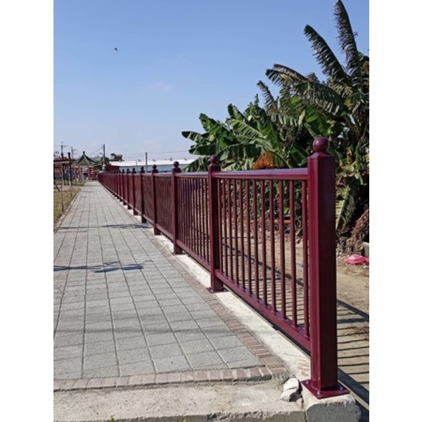 欄杆 109年度充實設施設備-南側圍牆新設工程