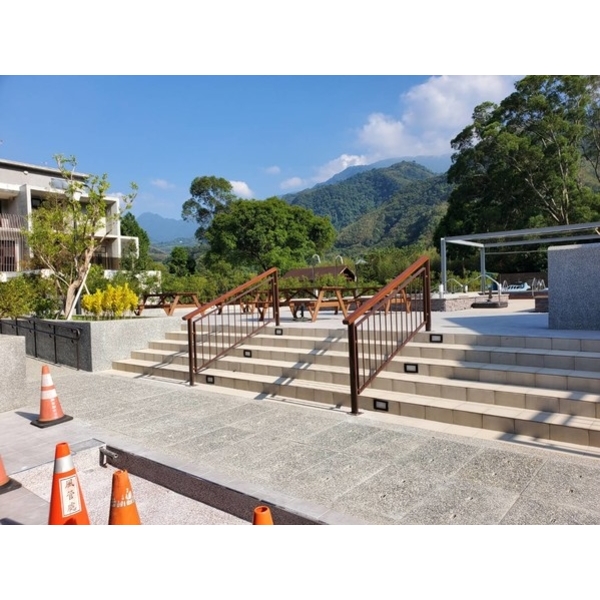 欄杆-小烏來風景特定區羅浮溫泉二號井取公館路暨大眾湯池工程