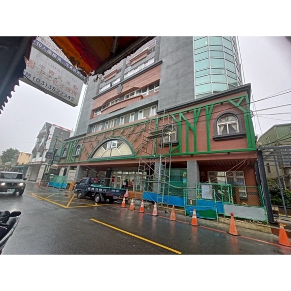 欄杆-復興區公所大門一項更新及大樓外牆改善工程