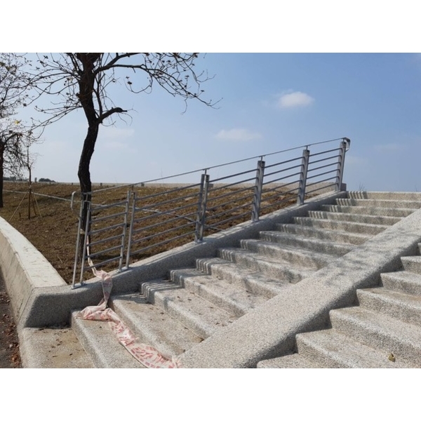 欄杆-110年度朴子溪、牛稠溪堤防構造物維修改善工程