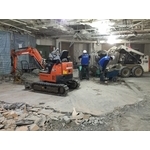 迷你型挖土機施工現場 - 益加工程行