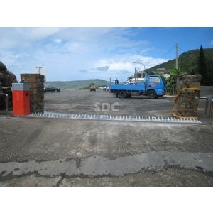 阻車閘／阻車柵