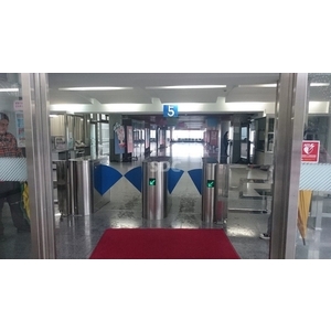 通關機／蝴蝶門