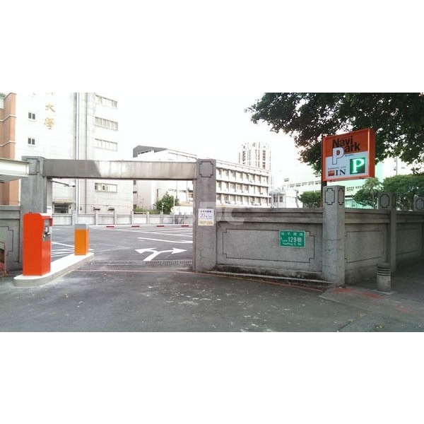 停車設備／柵欄機道閘