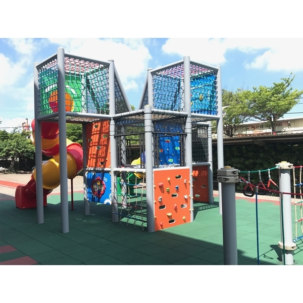 攀爬體能器材 攀爬體能器材,欣隆製網股份有限公司