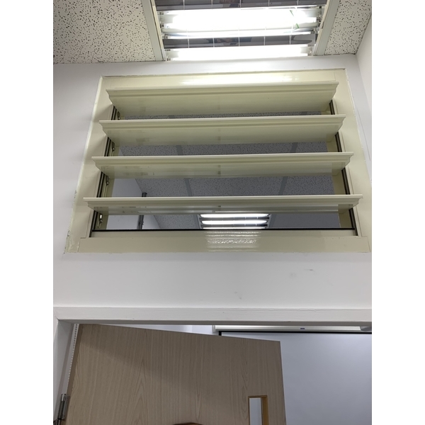 室內排煙百葉,立丞鋼鋁有限公司