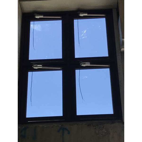 側開排煙窗,立丞鋼鋁有限公司