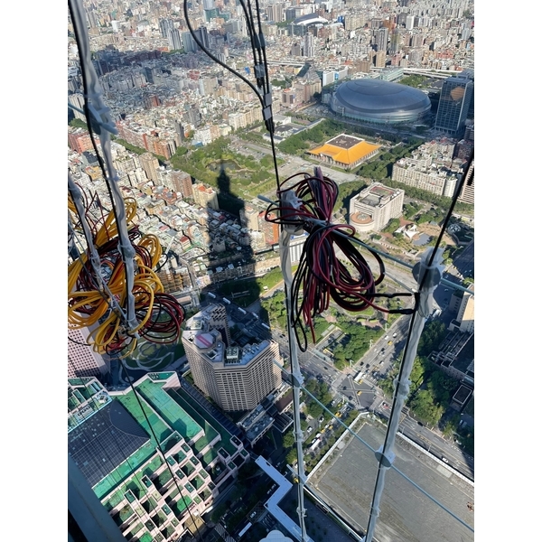 101 LED燈及跨年煙火工程 101 LED燈及跨年煙火工程-立都鷹架有限公司