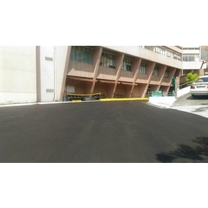 陽明醫院路口車道