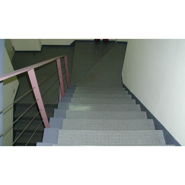 圓顆粒橡膠地板