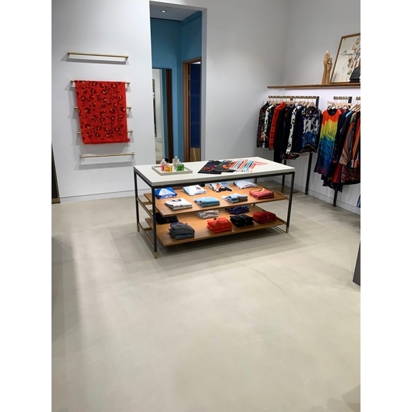 無縫自展礦石地坪 無縫自展礦石地坪-璉紅實業有限公司