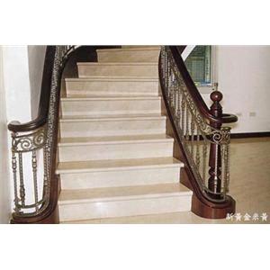 龐貝石,曹碩企業有限公司