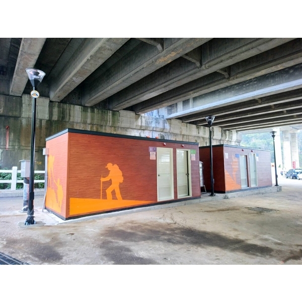 特製造型廁所-積木造型.愛心造型.彩繪.鋁格柵.補乳室.童趣-神功企業股份有限公司