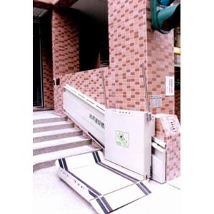 階梯式無障礙升降設備