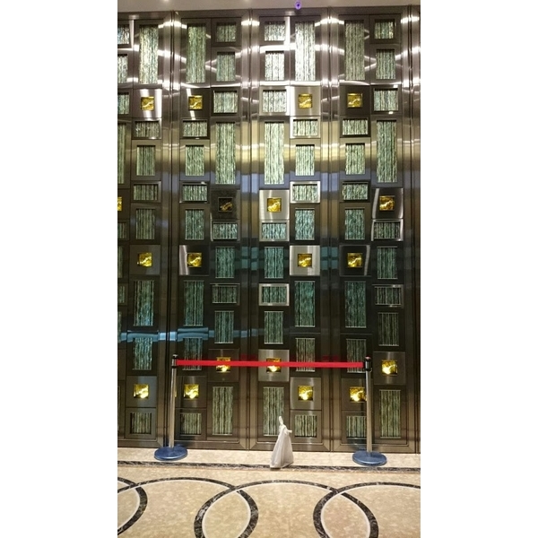 梯廳玻璃牆