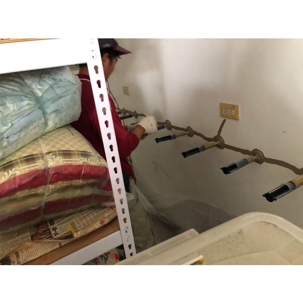 裂縫EPOXY低壓灌柱補強 裂縫EPOXY低壓灌柱補強-詮台防水工程有限公司