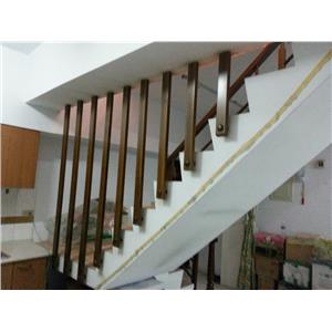 樓梯扶手