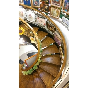 特殊藝術彎梯扶手